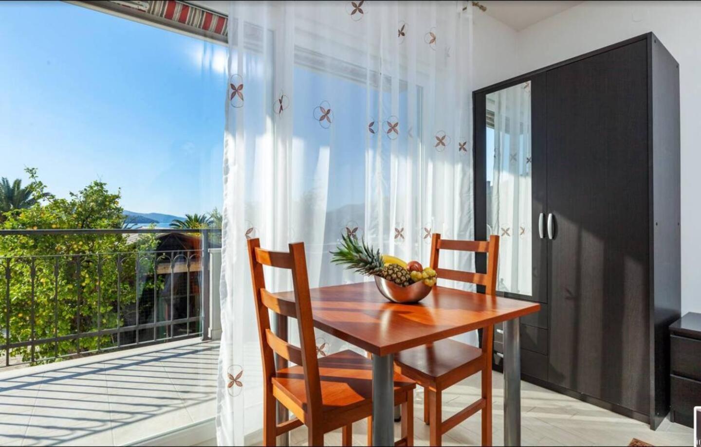 Апартаменти Affabilis Vip House Трогір Екстер'єр фото